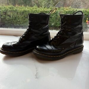 Dr. Martens size 8 Black Leather Lace-Up Combat boots.